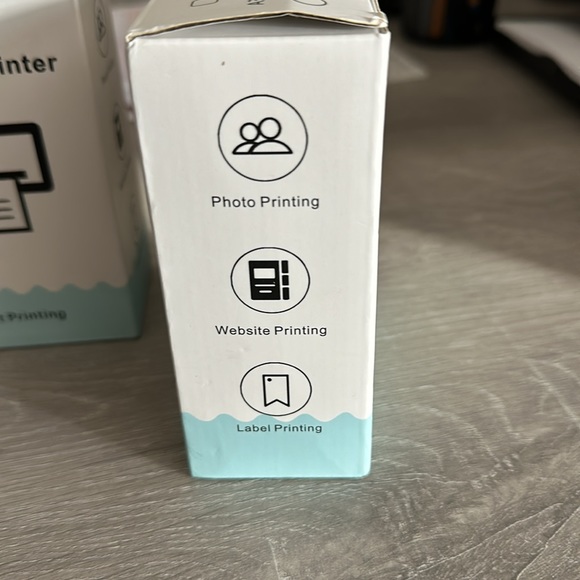 NWT mini portable printer. Instant printing. Photo printing website printing etc - Picture 2 of 4